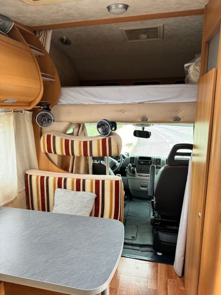 En venta Elnagh M200 Beige 2006 Madrid foto 11