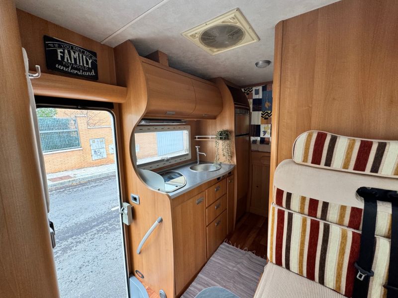 En venta Elnagh M200 Beige 2006 Madrid foto 17