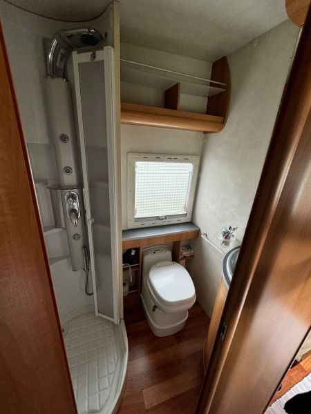 En venta Elnagh M200 Beige 2006 Madrid foto 22