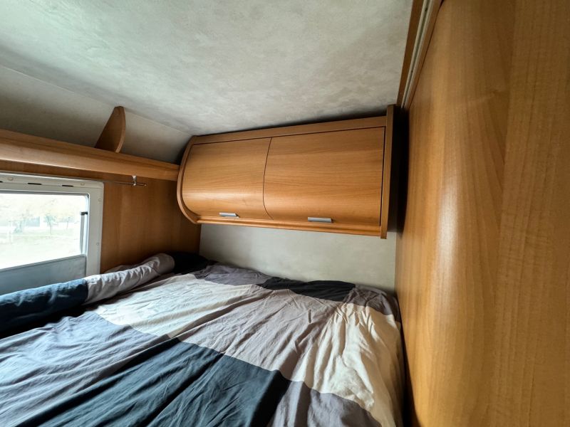 En venta Elnagh M200 Beige 2006 Madrid foto 28