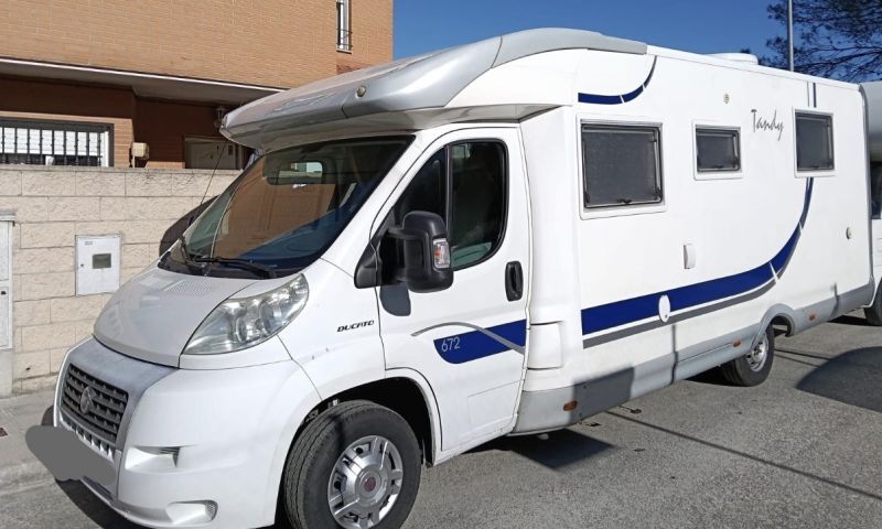 En venta Fiat MC LOUIS TANDY 672 Blanco 2008 Madrid foto 1