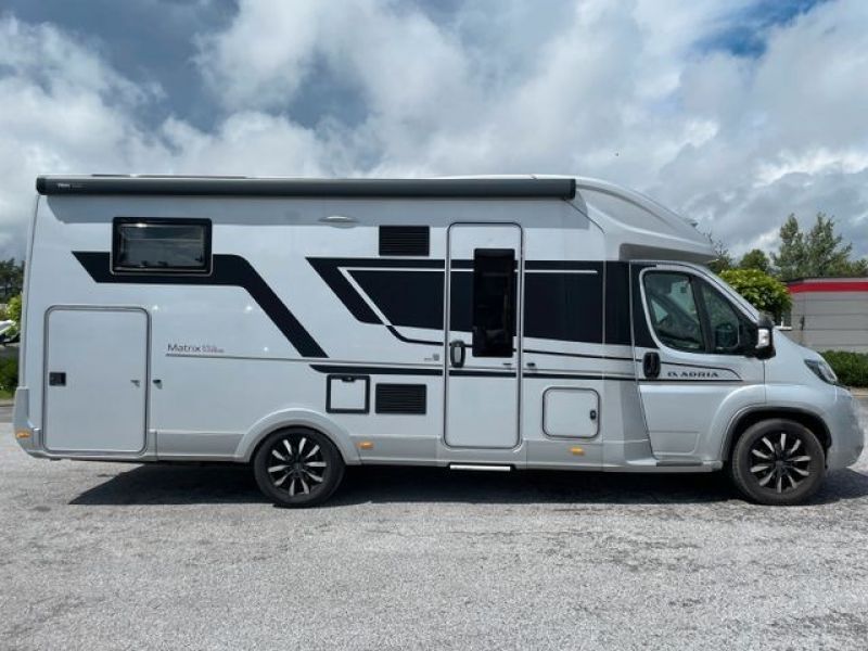 En venta Adria  Matrix 670 SL Supreme Gris 2022 Santa Cruz de Tenerife foto 2