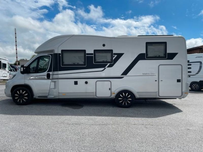 En venta Adria  Matrix 670 SL Supreme Gris 2022 Santa Cruz de Tenerife foto 4