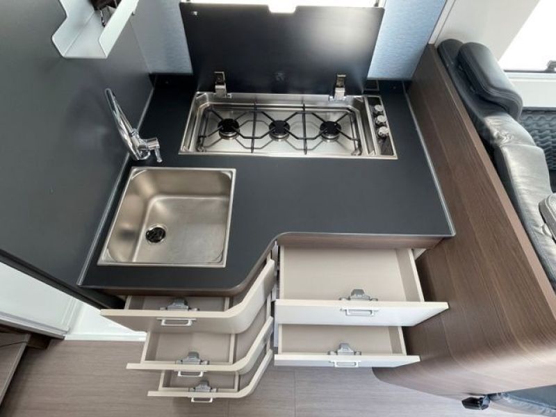 En venta Adria  Matrix 670 SL Supreme Gris 2022 Santa Cruz de Tenerife foto 17