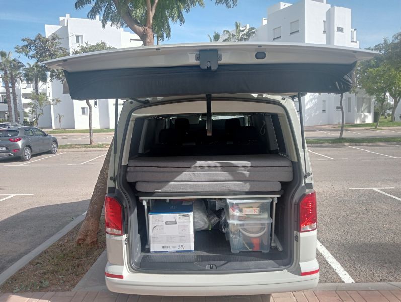 En venta Volkswagen California Beach  Beige 2024 Murcia foto 7