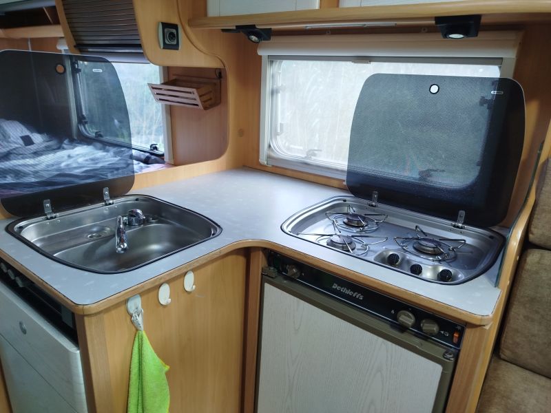 En venta Dethleffs FIAT DUCATO ADVANTAGE Blanco 2003 Barcelona foto 6