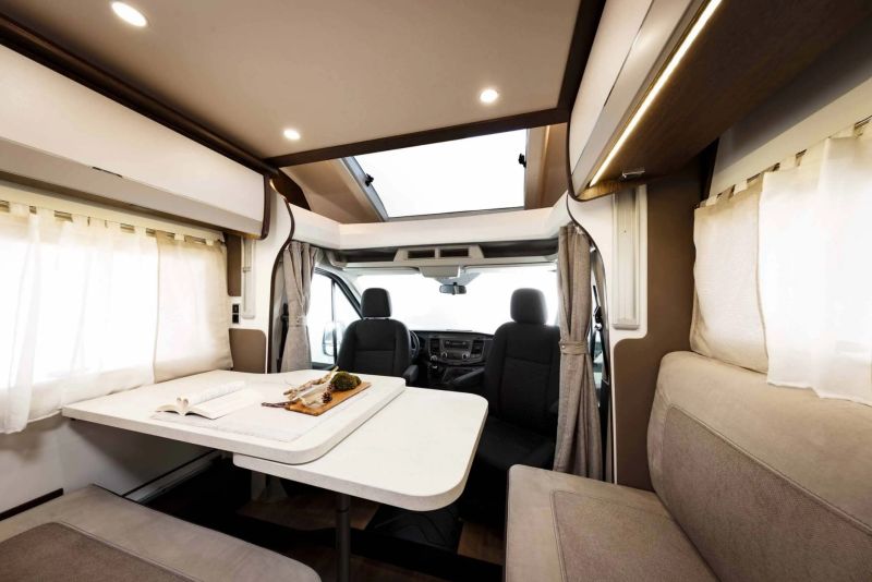 En venta Benimar Tessoro 463 up Blanco 2022 Barcelona foto 4