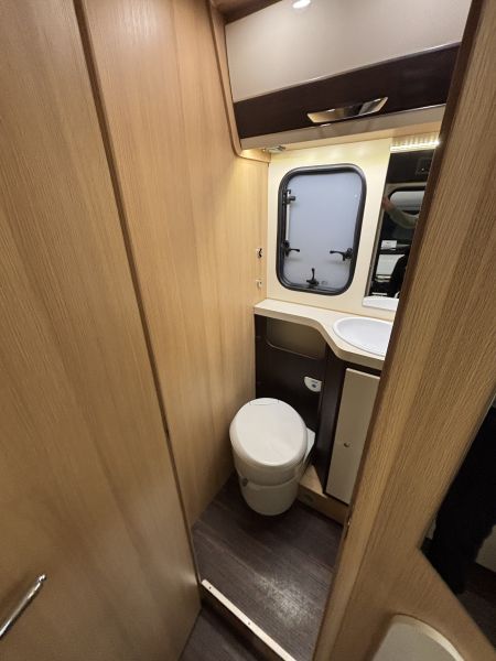 En venta McLouis Glamys 222 Blanco 2023 Barcelona foto 5