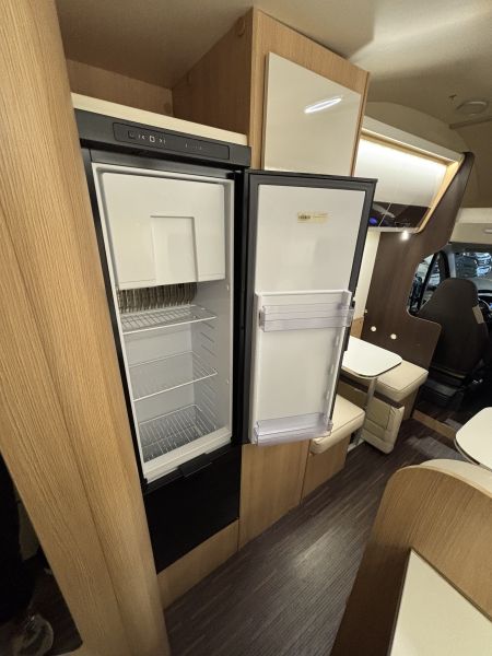 En venta McLouis Glamys 222 Blanco 2023 Barcelona foto 9