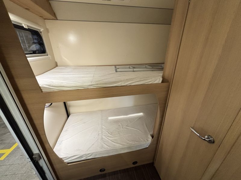 En venta McLouis Glamys 222 Blanco 2023 Barcelona foto 11