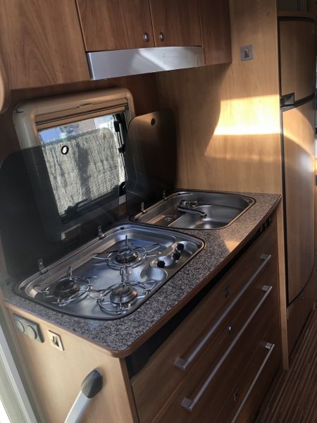 En venta Dethleffs Globebus I Blanco 2012 Barcelona foto 8