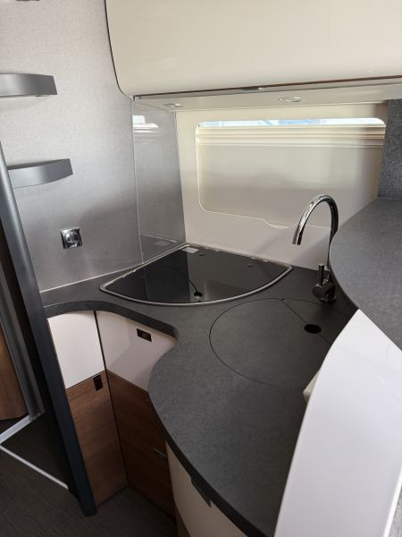 En venta Carthago C2 Tourer I 145 RB LE Blanco 2025 Barcelona foto 8