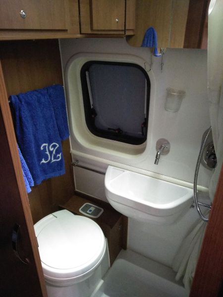 En venta Fiat Ducato Camper Challenger Vany Lista para viajar Metálico 2013 Vizcaya foto 4