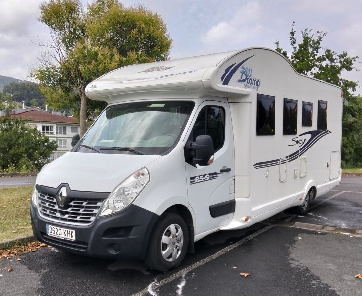 En venta Blucamp 25s Renault 2.3Dci  Blanco 2018 Vizcaya foto 1