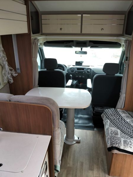 En venta Blucamp 25s Renault 2.3Dci  Blanco 2018 Vizcaya foto 3