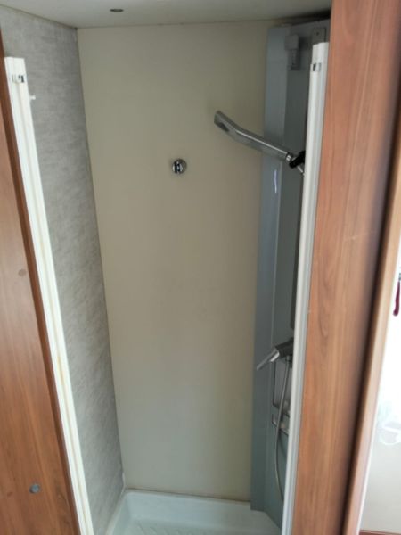 En venta Blucamp 25s Renault 2.3Dci  Blanco 2018 Vizcaya foto 6