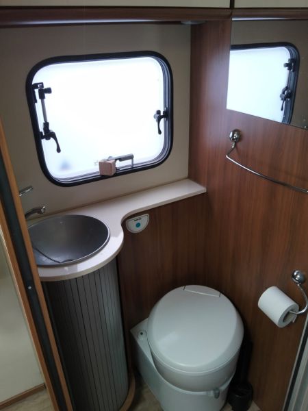 En venta Blucamp 25s Renault 2.3Dci  Blanco 2018 Vizcaya foto 7