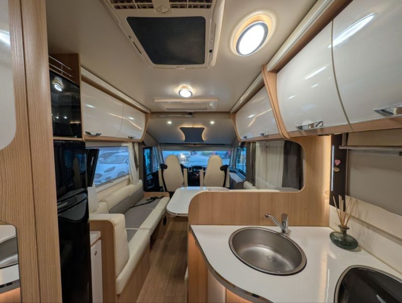 En venta Fiat McLouis Nevis 322 Blanco 2022 Huesca foto 2