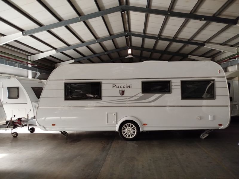 En venta Tabbert Puccini 550 E 2,5 Blanco 2022 Valencia foto 3