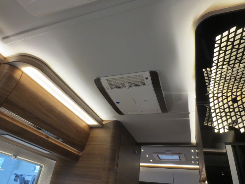 En venta Tabbert Puccini 550 E 2,5 Blanco 2022 Valencia foto 14