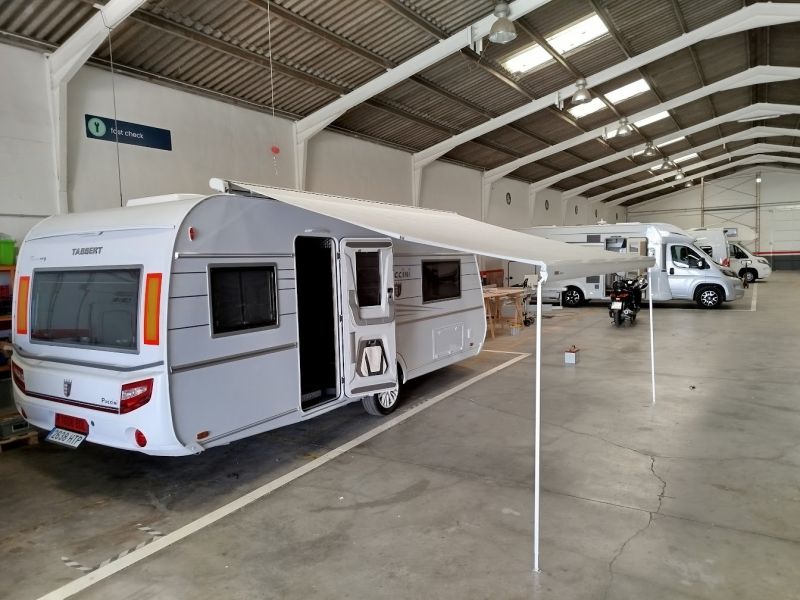 En venta Tabbert Puccini 550 E 2,5 Blanco 2022 Valencia foto 16