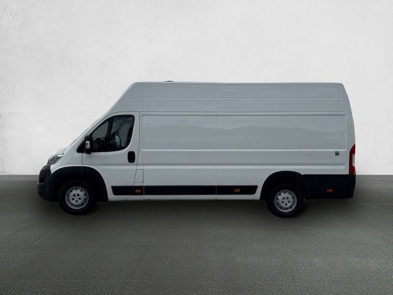 En venta Citroën Citroën Jumper 2.2 BlueHDi 140CV L4H3 Blanco 2021 Navarra foto 2