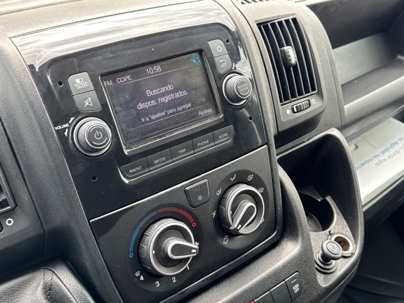 En venta Citroën Citroën Jumper 2.2 BlueHDi 140CV L4H3 Blanco 2021 Navarra foto 12