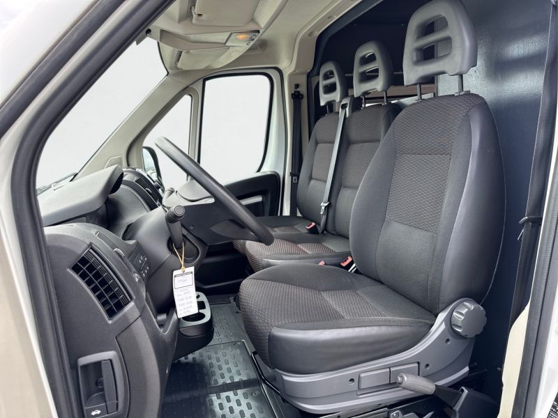 En venta Citroën Citroën Jumper 2.2 BlueHDi 140CV L4H3 Blanco 2021 Navarra foto 15