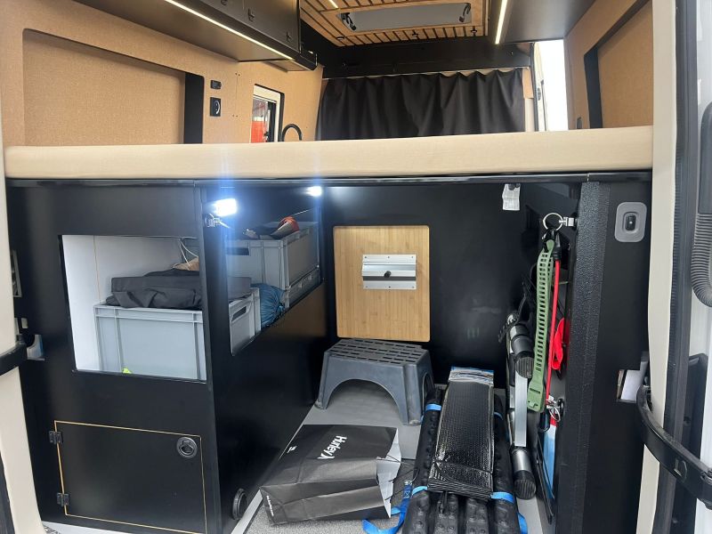 En venta Volkswagen crafter Blanco 2021 Madrid foto 4