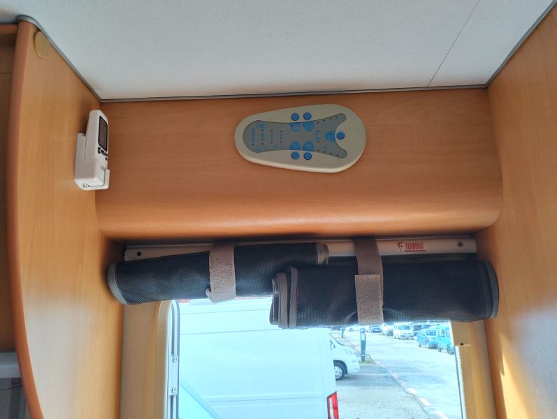 En venta CI International Elliot 40  Gris 2007 Navarra foto 2