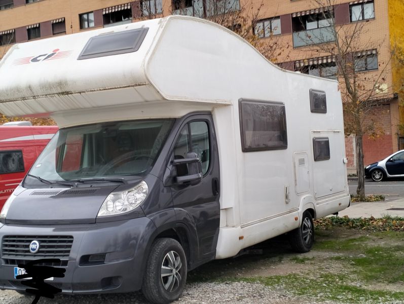 En venta CI International Elliot 40  Gris 2007 Navarra foto 5