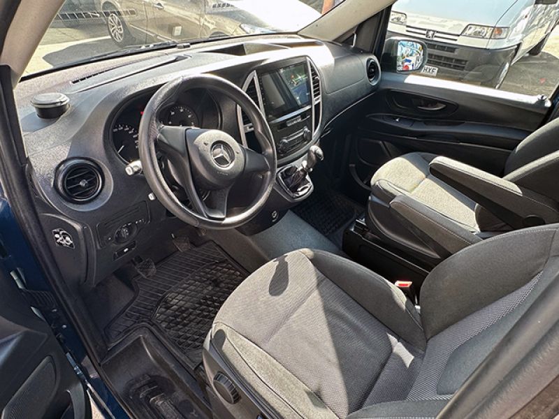 En venta Mercedes-Benz VITO TOURER Azul 2017 A Coruña foto 1