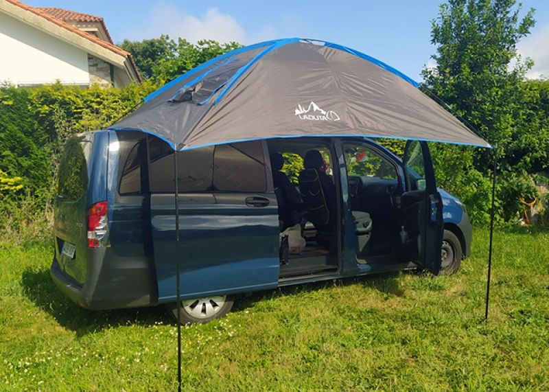 En venta Mercedes-Benz VITO TOURER Azul 2017 A Coruña foto 8