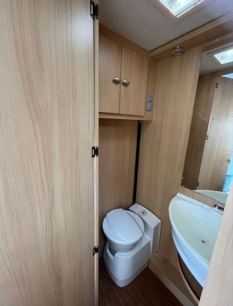 En venta LMC Viola 500k Blanco 2010 Barcelona foto 3