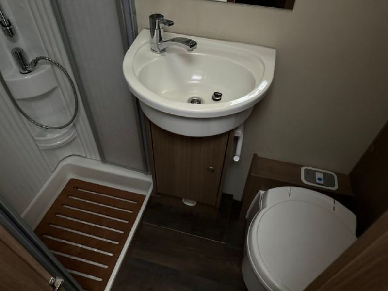 En venta Carado A 464 Blanco 2018 Santa Cruz de Tenerife foto 12