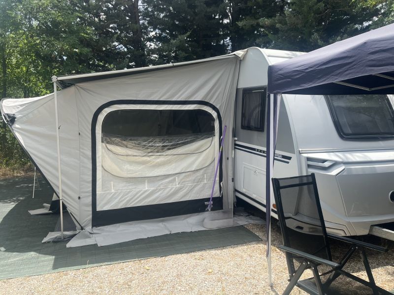 En venta Knaus Sport KD 500 e-power Blanco 2023 Madrid foto 5