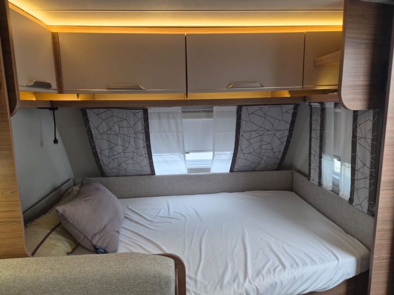 En venta Knaus Sport KD 500 e-power Blanco 2023 Madrid foto 9