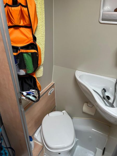 En venta Ford Transit Big Nugget - Westfalia Gris 2007 Madrid foto 9