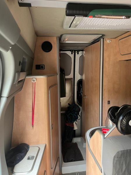 En venta Ford Transit Big Nugget - Westfalia Gris 2007 Madrid foto 11