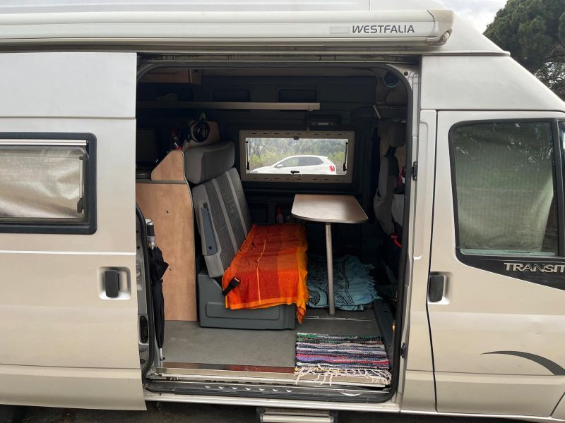 En venta Ford Transit Big Nugget - Westfalia Gris 2007 Madrid foto 12