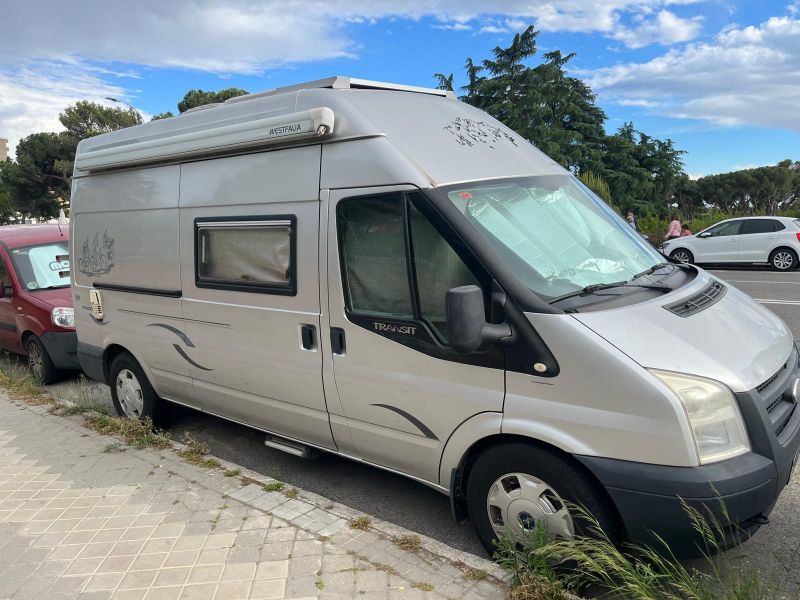 En venta Ford Transit Big Nugget - Westfalia Gris 2007 Madrid foto 13