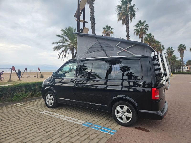 En venta Volkswagen California Beach Negro 2010 Zaragoza foto 2