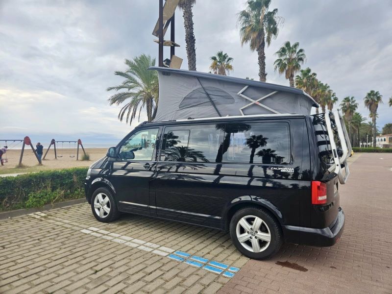 En venta Volkswagen California Beach Negro 2010 Zaragoza foto 11
