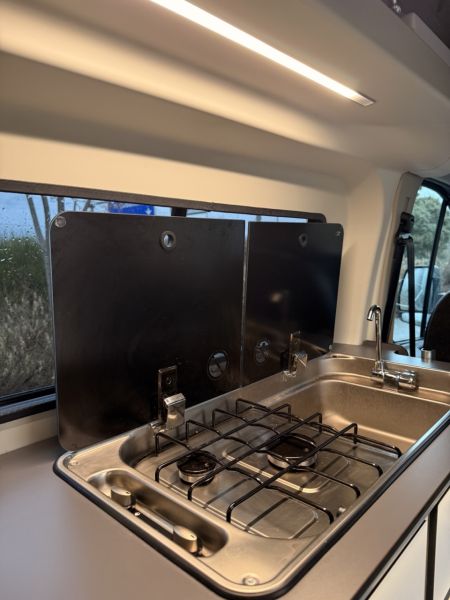 En venta Ford Panama Van P10S - Ford Transit Custom 170CV Gris 2024 Madrid foto 5