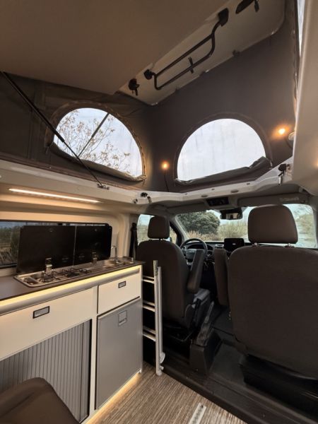 En venta Ford Panama Van P10S - Ford Transit Custom 170CV Gris 2024 Madrid foto 8