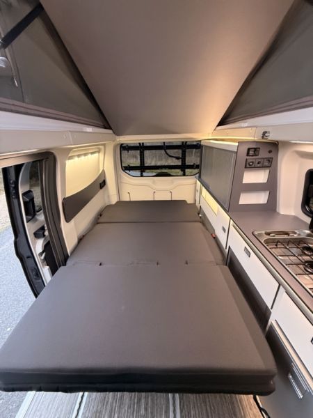 En venta Ford Panama Van P10S - Ford Transit Custom 170CV Gris 2024 Madrid foto 11