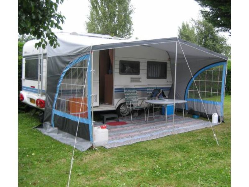 En venta Hobby 450UB Luxe Blanco 2001 Alicante foto 6