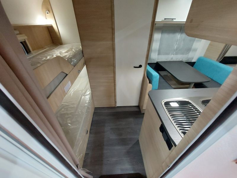 En venta Caravelair Caravelair Alba 486 Family Oferta Stocks Blanco 2025 Barcelona foto 6