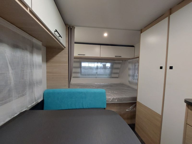 En venta Caravelair Caravelair Alba 486 Family Oferta Stocks Blanco 2025 Barcelona foto 8