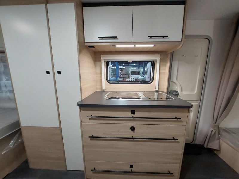 En venta Caravelair Caravelair Alba 486 Family Oferta Stocks Blanco 2025 Barcelona foto 9